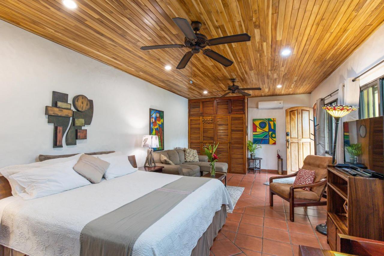 Jungle Creek Aparthotel Manuel Antonio Exterior foto