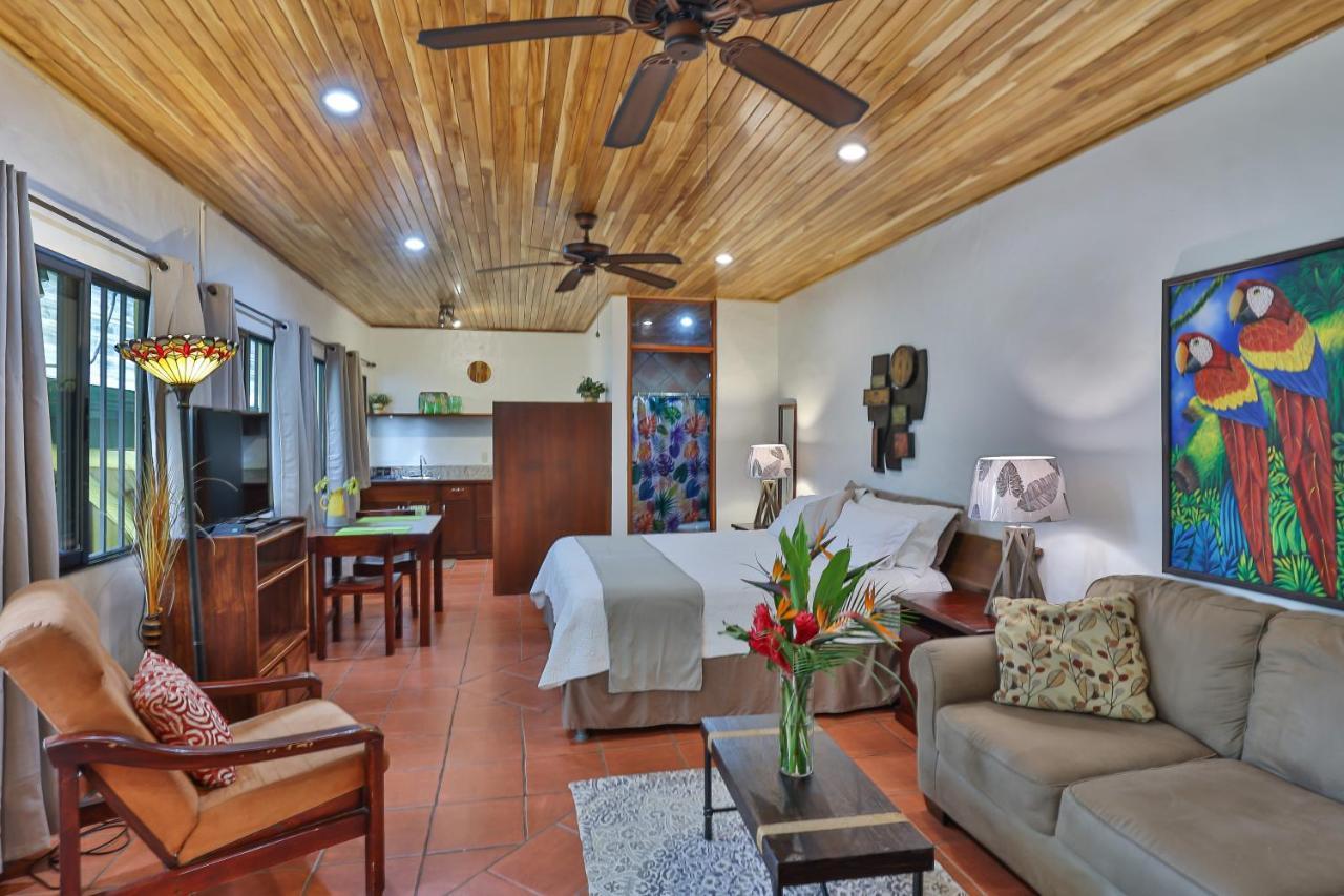 Jungle Creek Aparthotel Manuel Antonio Exterior foto