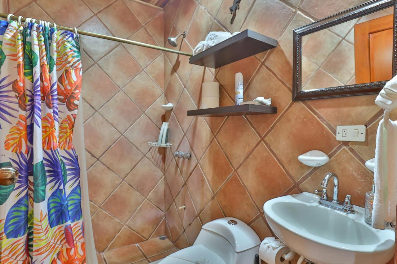 Jungle Creek Aparthotel Manuel Antonio Exterior foto