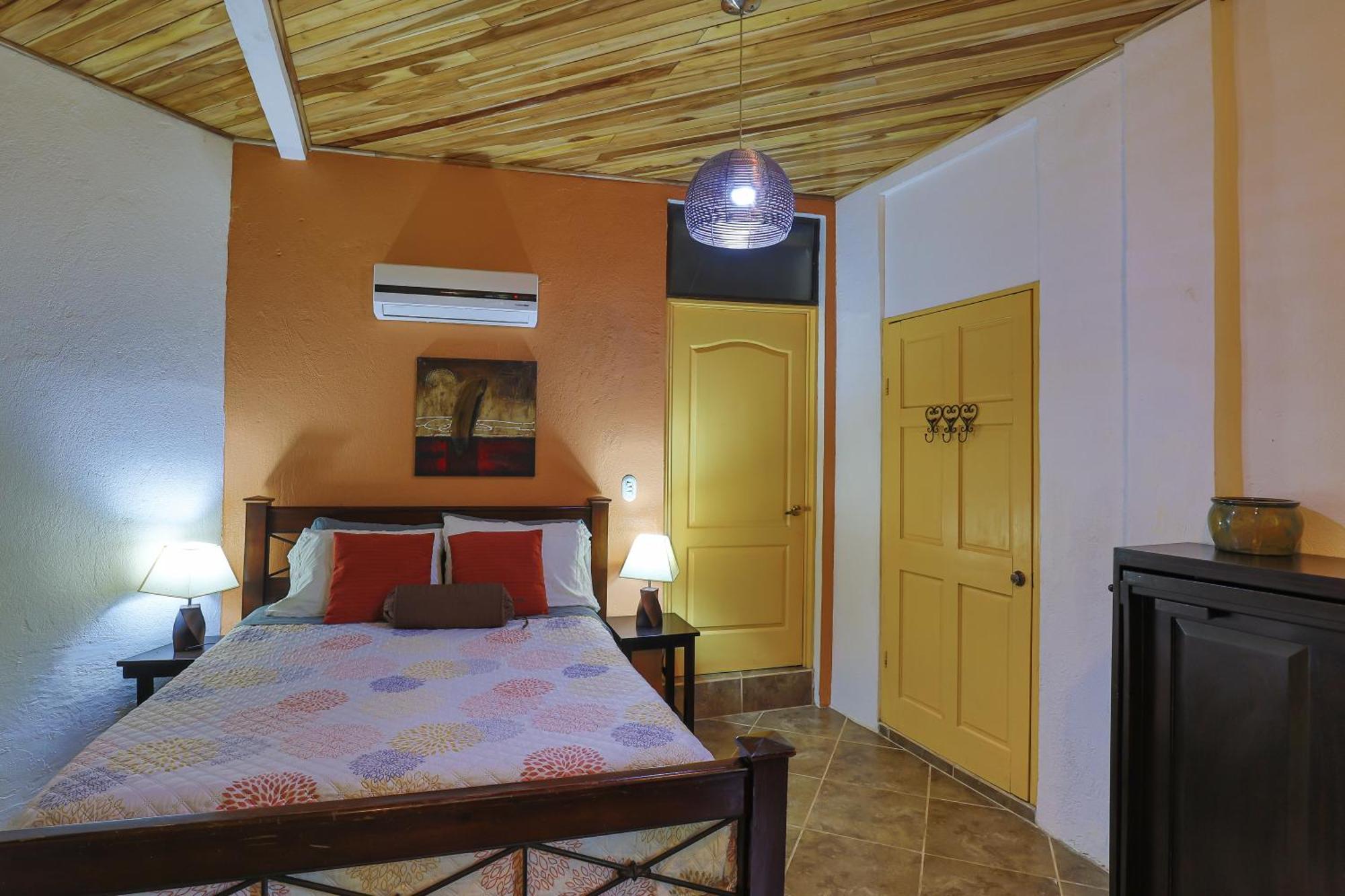 Jungle Creek Aparthotel Manuel Antonio Cameră foto